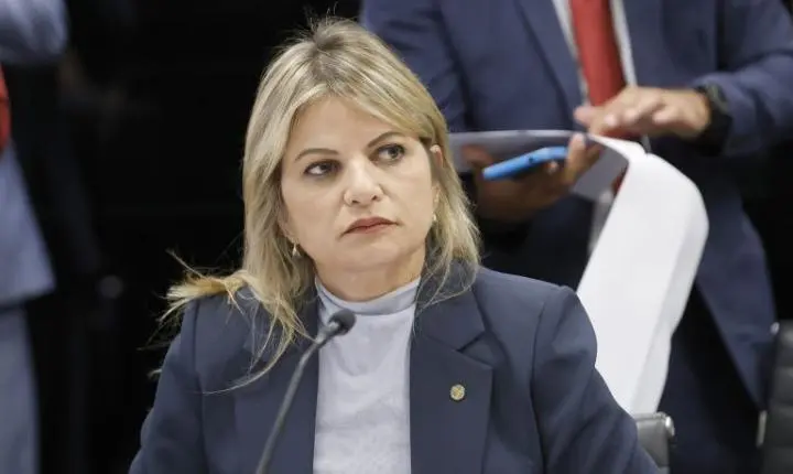 Comissão aprova projeto que cria programa de capacitação sobre direitos da mulher